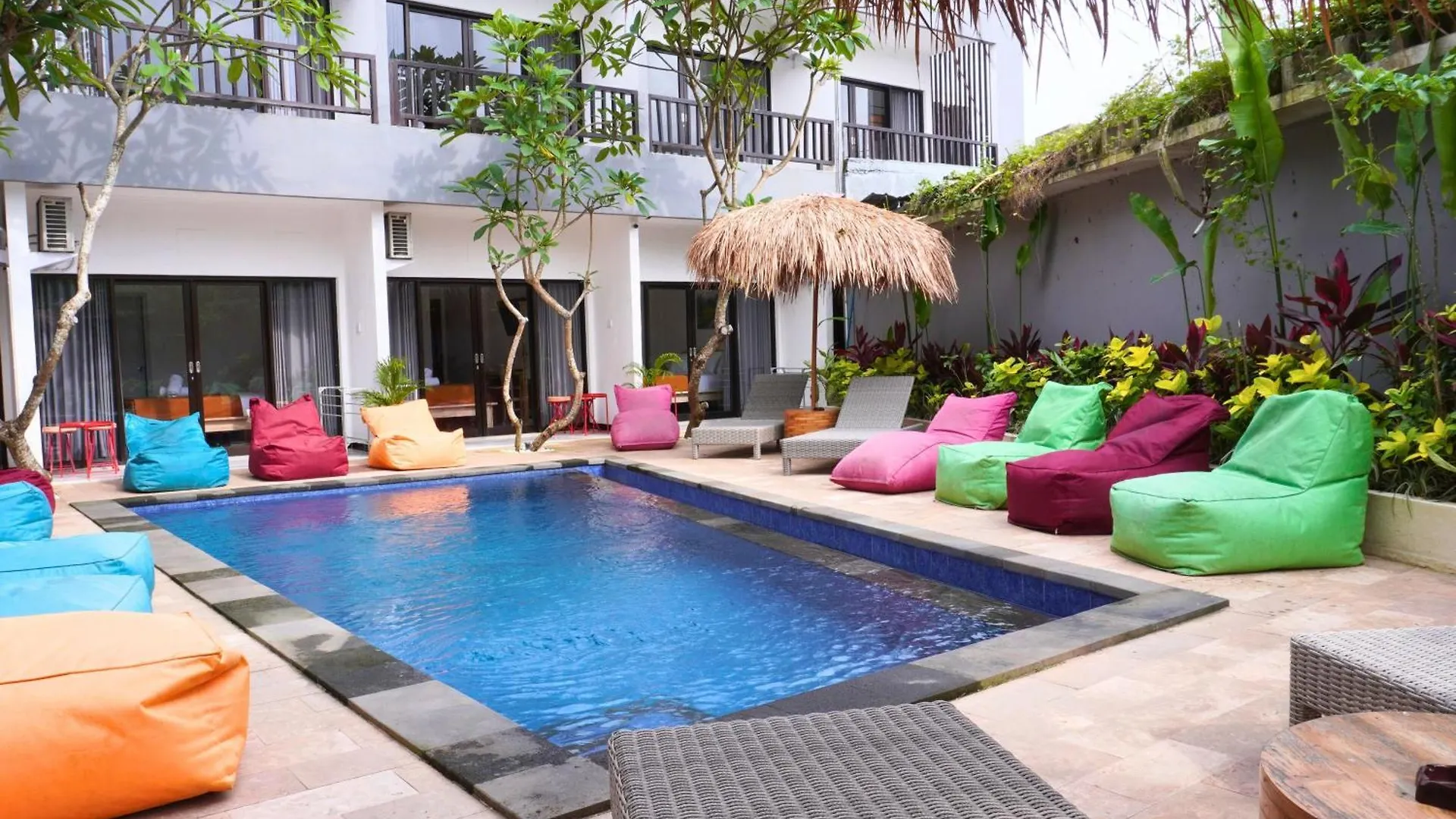 Ungasan Summer Of Surf Hostel Uluwatu